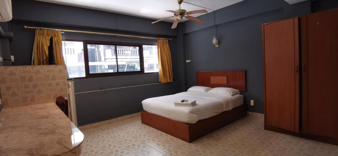 Jellyfish Hostel Jomtien Beach Exterior foto