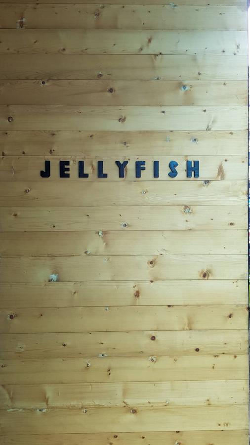 Jellyfish Hostel Jomtien Beach Exterior foto
